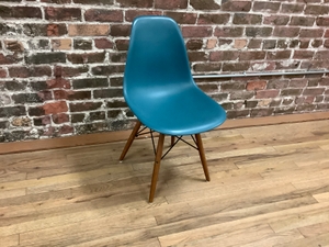 Chair Plastic Shell With Wood Legs